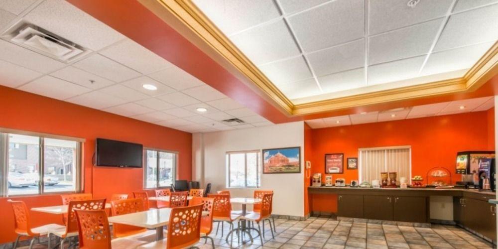 Red Roof Inn Джонстаун Экстерьер фото
