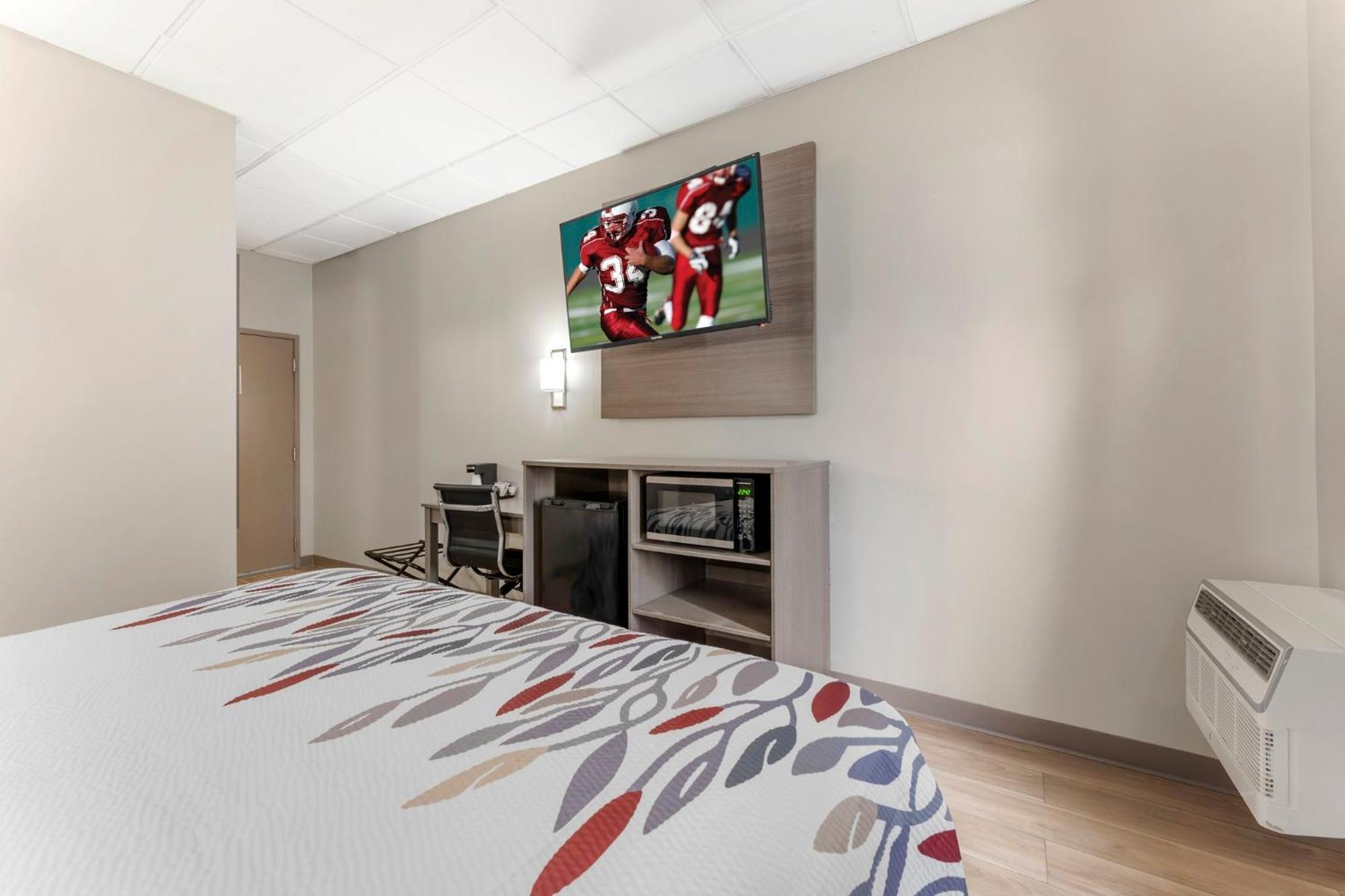 Red Roof Inn Джонстаун Экстерьер фото
