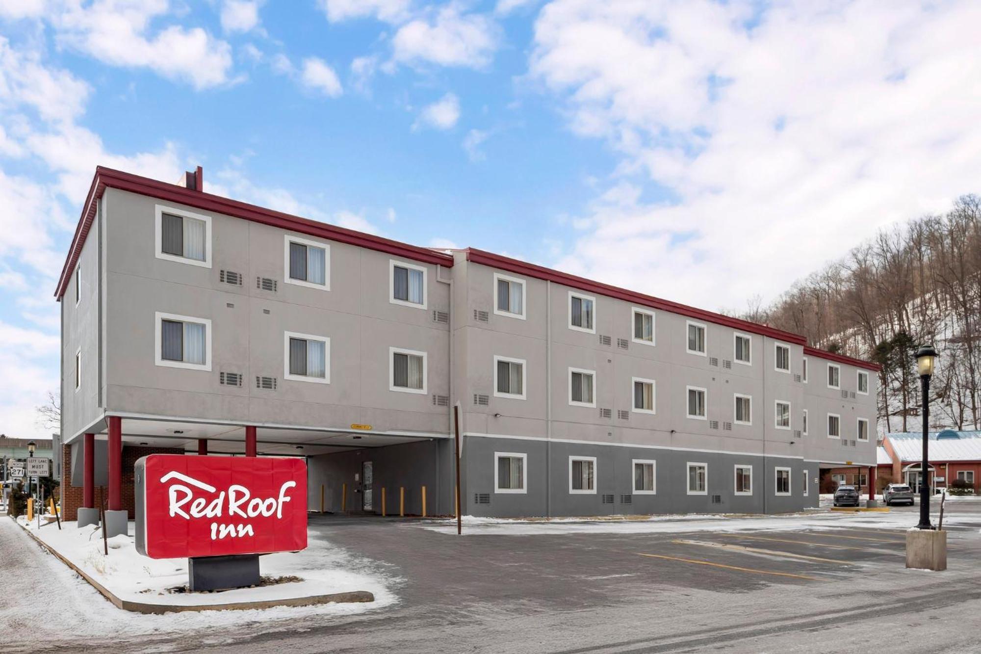 Red Roof Inn Джонстаун Экстерьер фото